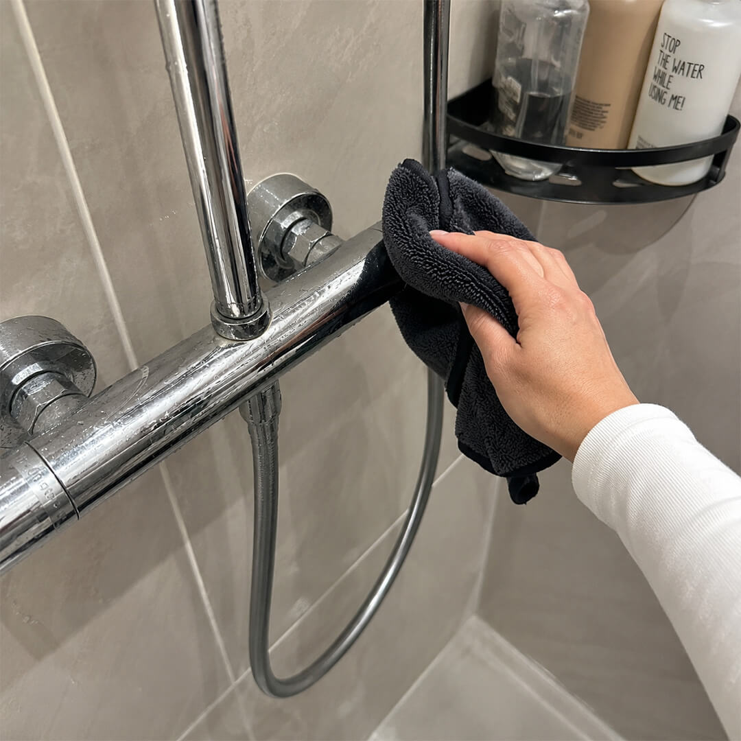 EasiClean™ Premium DryNShine Towel